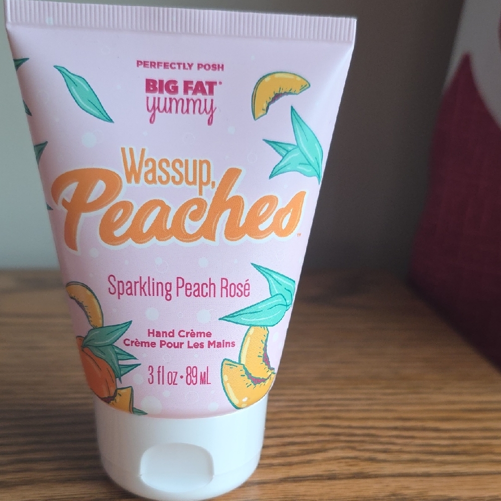 Perfectly Posh Hand Crème - Sparkling Peach Rosé